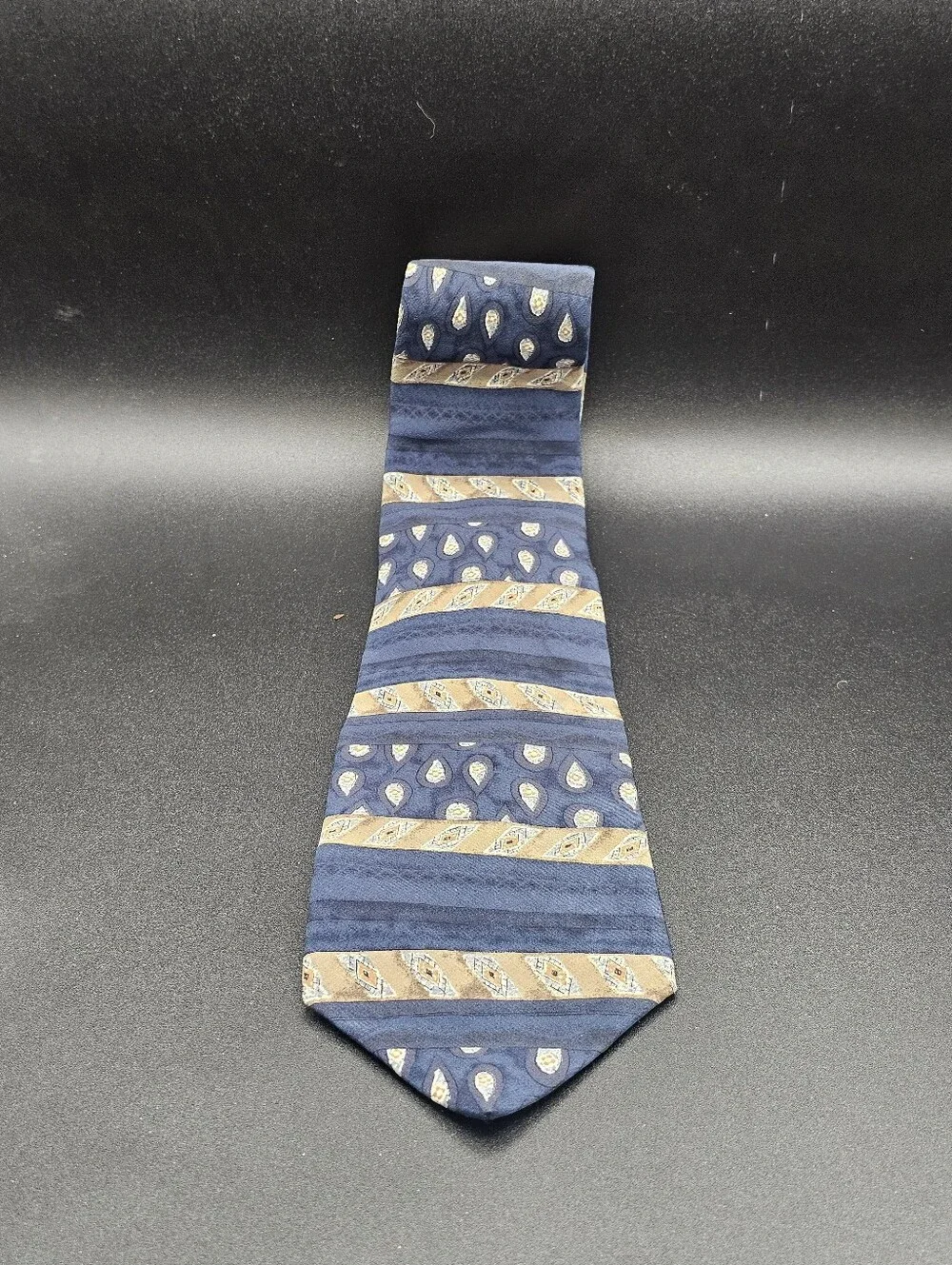 Henry Grethel Men's Blue Geometric Paisley 100% Italian Silk Necktie